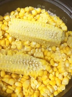 丸ごととうもろこしごはん-レシピのメイン写真