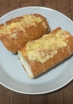 ガーリックチーズブレッド-レシピのメイン写真