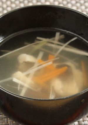 はもの梅香るお吸い物-レシピのメイン写真