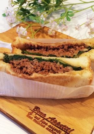 簡単ランチに♡チーズミートホットサンド-レシピのメイン写真