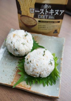 キヌア入り、さっぱり夏のおにぎり-レシピのメイン写真