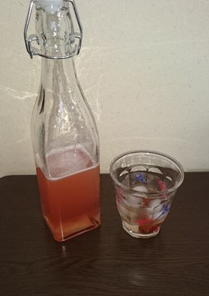短期間で!ほんのりピンクなさくらんぼ酢♪-レシピのメイン写真