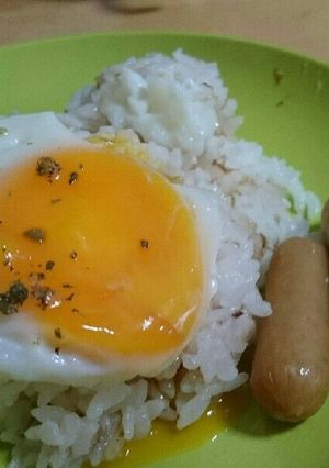パパッと目玉焼きのっけ朝ごはん-レシピのメイン写真