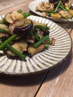 ご飯とも◎茄子と豚、にんにくの芽醤油炒め-レシピのメイン写真
