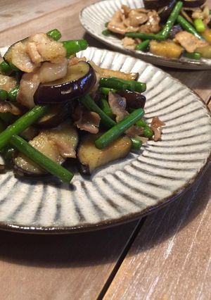 ご飯とも◎茄子と豚、にんにくの芽醤油炒め-レシピのメイン写真