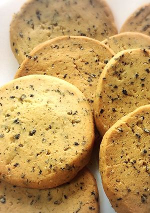 おからパウダーと小麦粉の黒胡麻クッキー-レシピのメイン写真