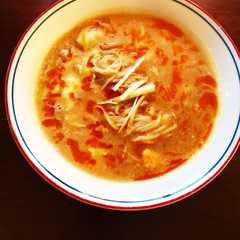 รูปของ 餃子の王将ラーメンパックでサンラータン