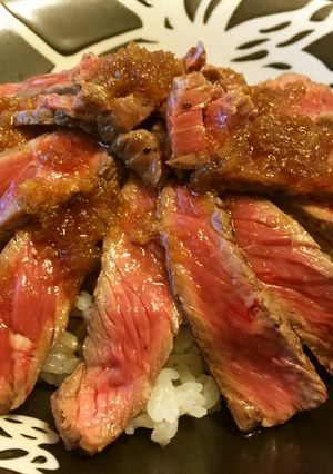 ［ヤバ美味］牛肉タタキ丼-レシピのメイン写真