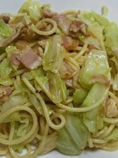 簡単☆キャベツとベーコンのペペロンチーノ-レシピのメイン写真