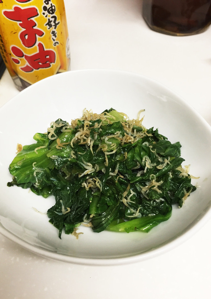 レタスの外側の葉としらすのごま油炒め-レシピのメイン写真