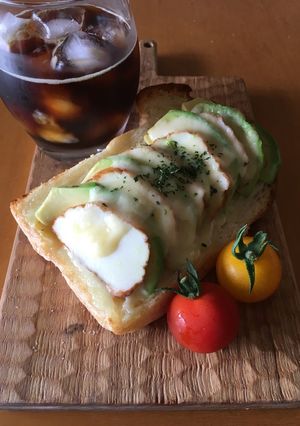 魚河岸あげとアボカドでオープンサンド-レシピのメイン写真
