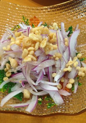 居酒屋風！オニオンスライス揚げ玉のっけ-レシピのメイン写真
