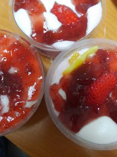 イチゴのムースデザート-レシピのメイン写真