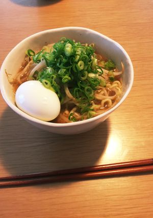 【超簡単】牛すじ煮込んだ汁でラーメン-レシピのメイン写真