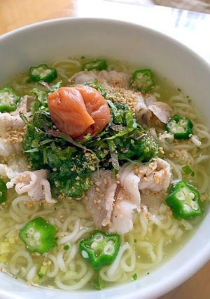 冷やし塩ラーメン☆胡瓜おろしと冷しゃぶ-レシピのメイン写真