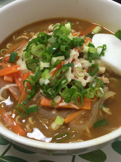 子供大好き❤︎塩ラーメンでカレーラーメン-レシピのメイン写真