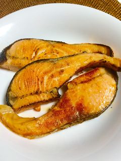 ずぼら弁当のおかず♪焼き鮭-レシピのメイン写真