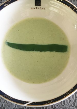モロッコ豆とブロッコリーの茎 豆乳スープ-レシピのメイン写真