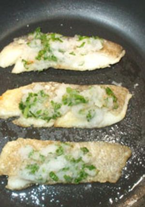 カレイのムニエル♪簡単・ピリ辛大根おろし-レシピのメイン写真