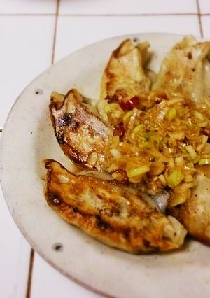 両面焼いてね♪カリッと餃子の油淋鶏仕立て-レシピのメイン写真