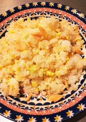 包丁いらず！塩鮭チャーハン-レシピのメイン写真