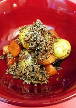 新じゃがと牛ひき肉の♪旨☆照り☆肉じゃが-レシピのメイン写真