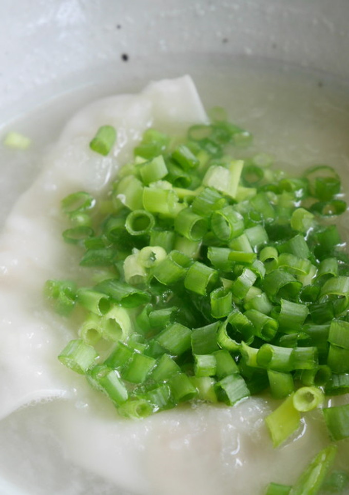 ネギたっぷり！水餃子のみぞれ鍋風スープ-レシピのメイン写真