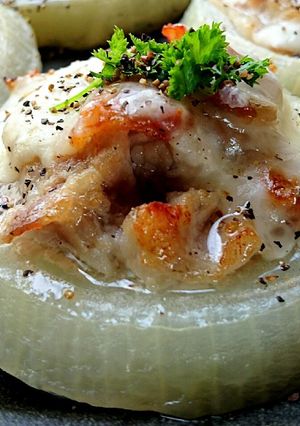 乗せて焼くだけ❤豚チーズの玉ねぎステーキ-レシピのメイン写真