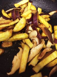 おいしい、しいたけバター炒め-レシピのメイン写真