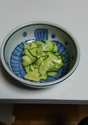 超簡単ズッキーニのなんちゃってピクルス-レシピのメイン写真