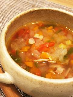 子どもも大好き☆たっぷり彩り野菜のスープ-レシピのメイン写真