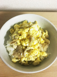 にゃんこと一緒に、豚たま丼-レシピのメイン写真