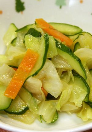 野菜のみそドレッシングサラダ【学校給食】-レシピのメイン写真