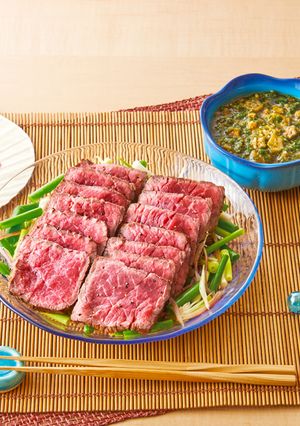牛もも肉ステーキ夏の香味野菜ポン酢ソース-レシピのメイン写真
