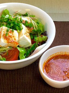 超簡単!ピリ辛豆腐サラダ-レシピのメイン写真