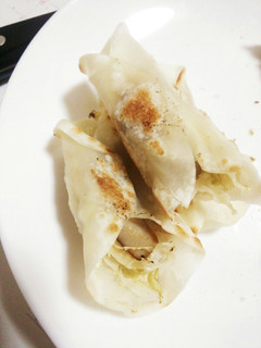 餃子の皮でウインナーロール-レシピのメイン写真