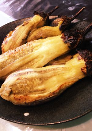魚焼きグリルで焼くだけ！簡単ナスの丸焼き-レシピのメイン写真
