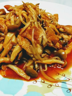 鶏肉としめじのピリ辛炒め-レシピのメイン写真