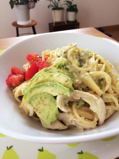 ササミとアボカドのクリーミーパスタ-レシピのメイン写真