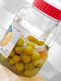 甘さ控えめ★定番の梅酒★失敗なし-レシピのメイン写真