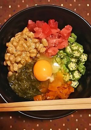 夏に栄養たっぷり爆弾丼-レシピのメイン写真