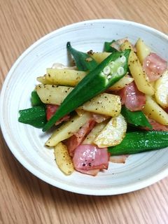ピリッと★オクラじゃがいもベーコン炒め-レシピのメイン写真