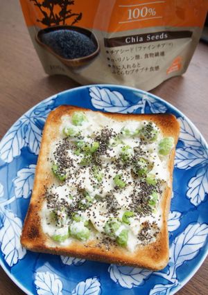 チアシードで、枝豆・クリチのトースト-レシピのメイン写真