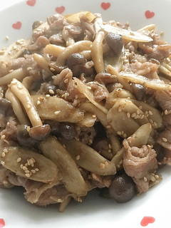牛肉としめじとごぼうの甘辛-レシピのメイン写真