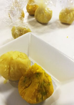 【離乳食・中期】さつまいもと南京の巾着-レシピのメイン写真
