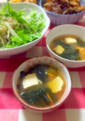 魚河岸揚げとわかめの味噌汁-レシピのメイン写真