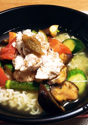 夏野菜でさっぱり☆冷やしラーメン-レシピのメイン写真