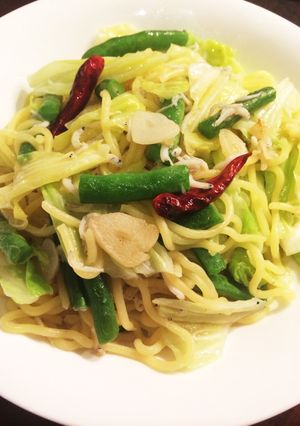時短!中華麺でつくるペペロンチーノ-レシピのメイン写真