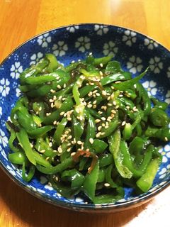 簡単レンジでピーマンと塩コブの炒め物-レシピのメイン写真
