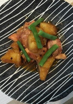 鶏肉と揚げじゃが芋の山椒風味煮-レシピのメイン写真